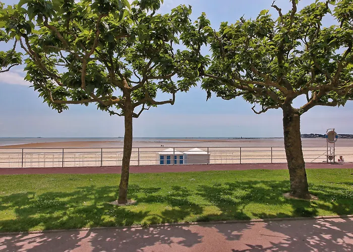 拉波勒美居酒店 4*