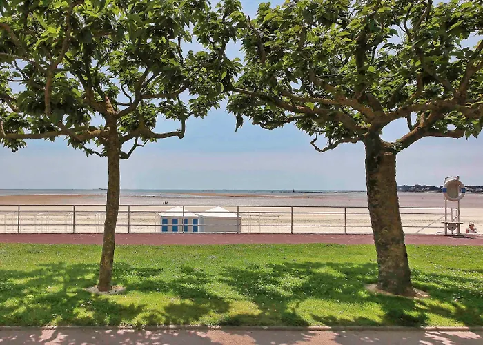 拉波勒美居酒店 4*