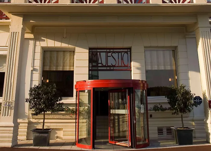 Hotel Mercure Majestic 4*