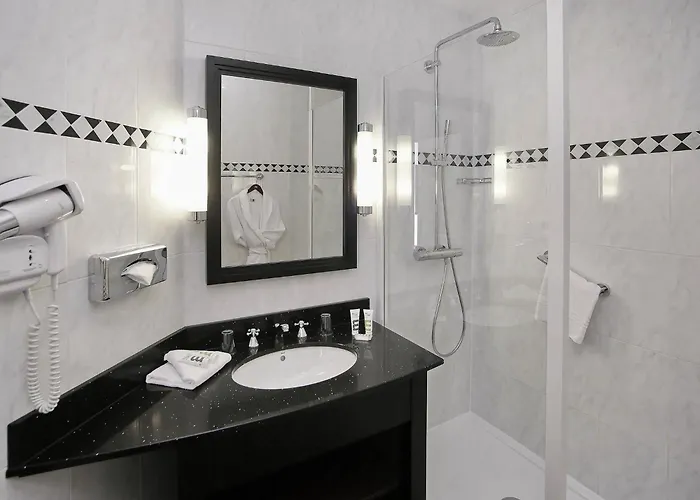 Mercure Majestic Hotel